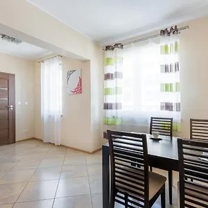 Hotel apartamentowy Notabene Wola, Warszawa
